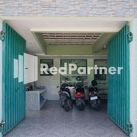 Pondok Hijau Syariah Mitra Reddoorz At Citraland สุราบายา ภายนอก รูปภาพ