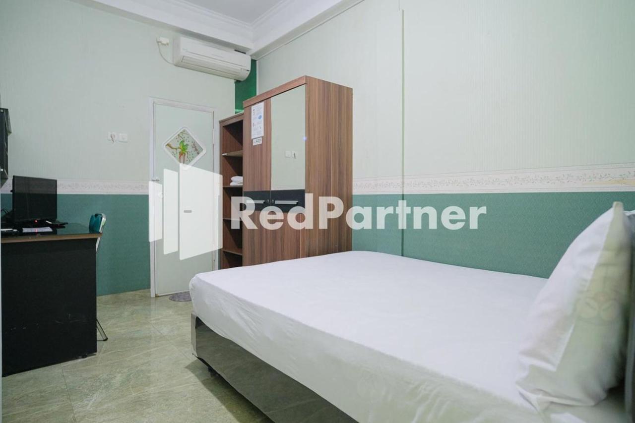 Pondok Hijau Syariah Mitra Reddoorz At Citraland สุราบายา ภายนอก รูปภาพ
