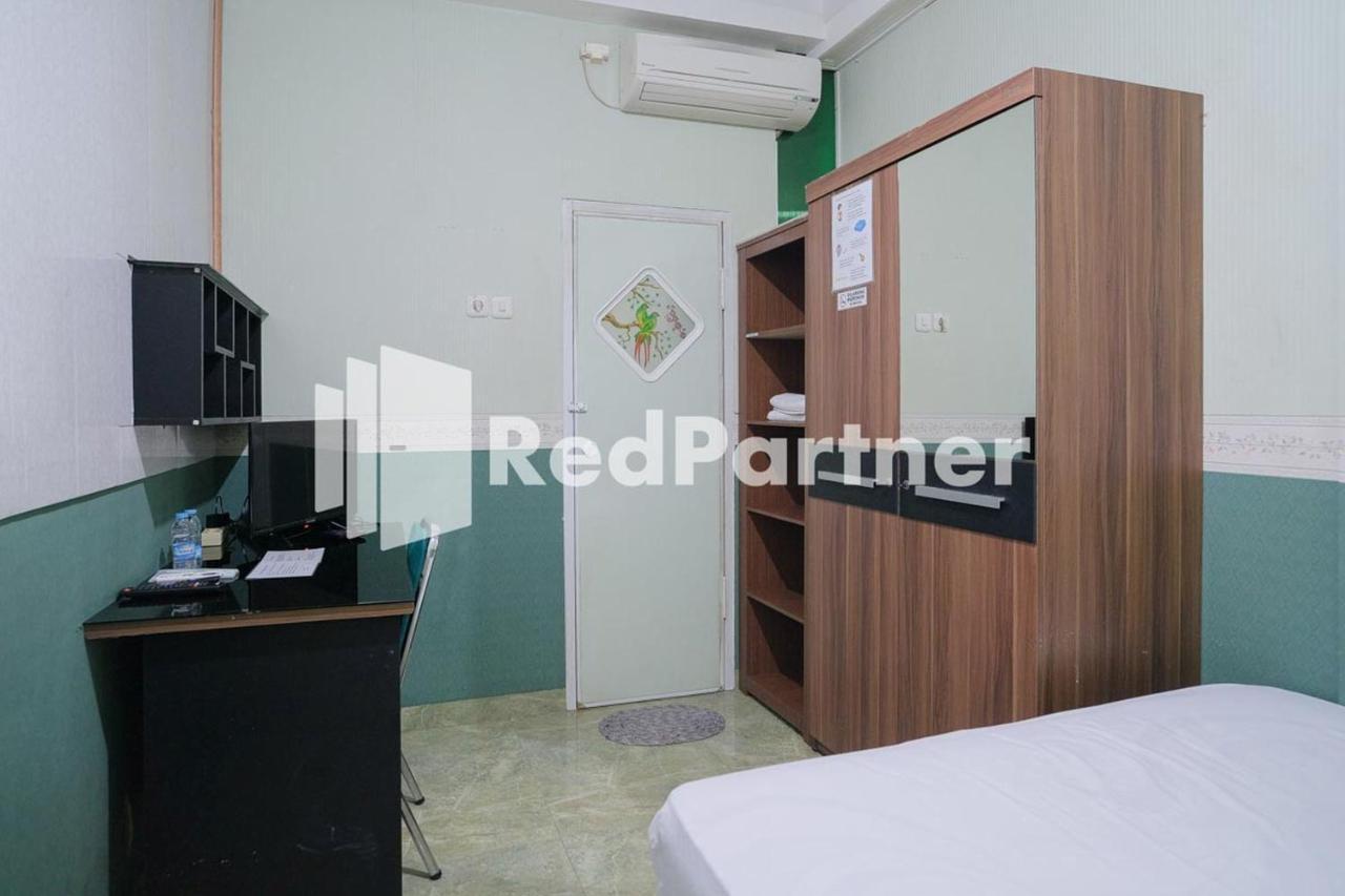 Pondok Hijau Syariah Mitra Reddoorz At Citraland สุราบายา ภายนอก รูปภาพ