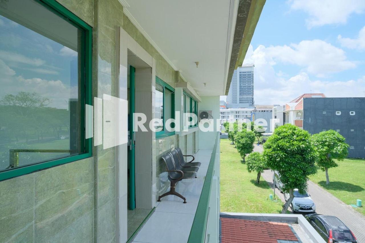 Pondok Hijau Syariah Mitra Reddoorz At Citraland สุราบายา ภายนอก รูปภาพ